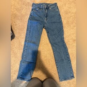 H&M High-Rise Straight Leg Jeans in Medium Blue